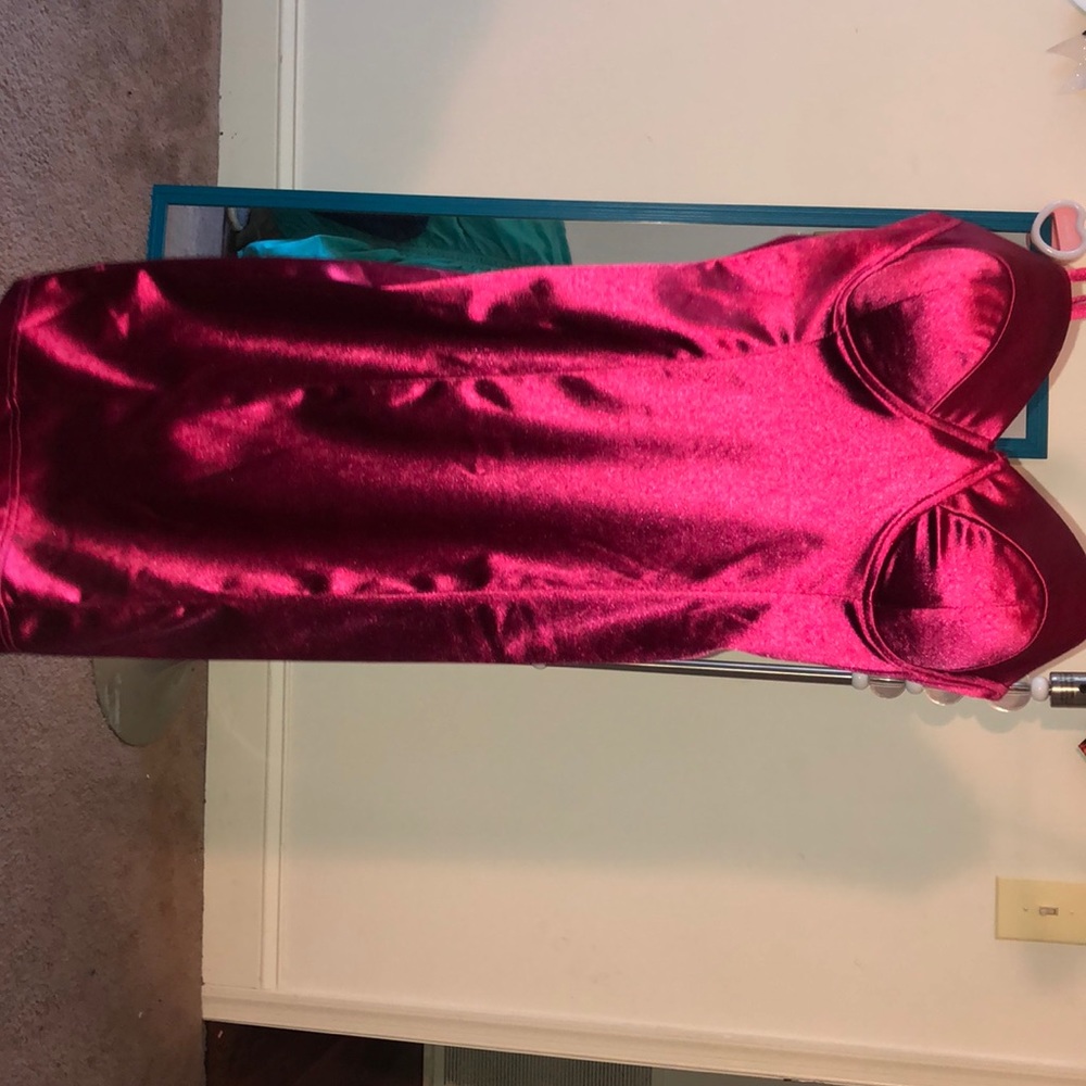 Xs, Silk wine red tight dress
